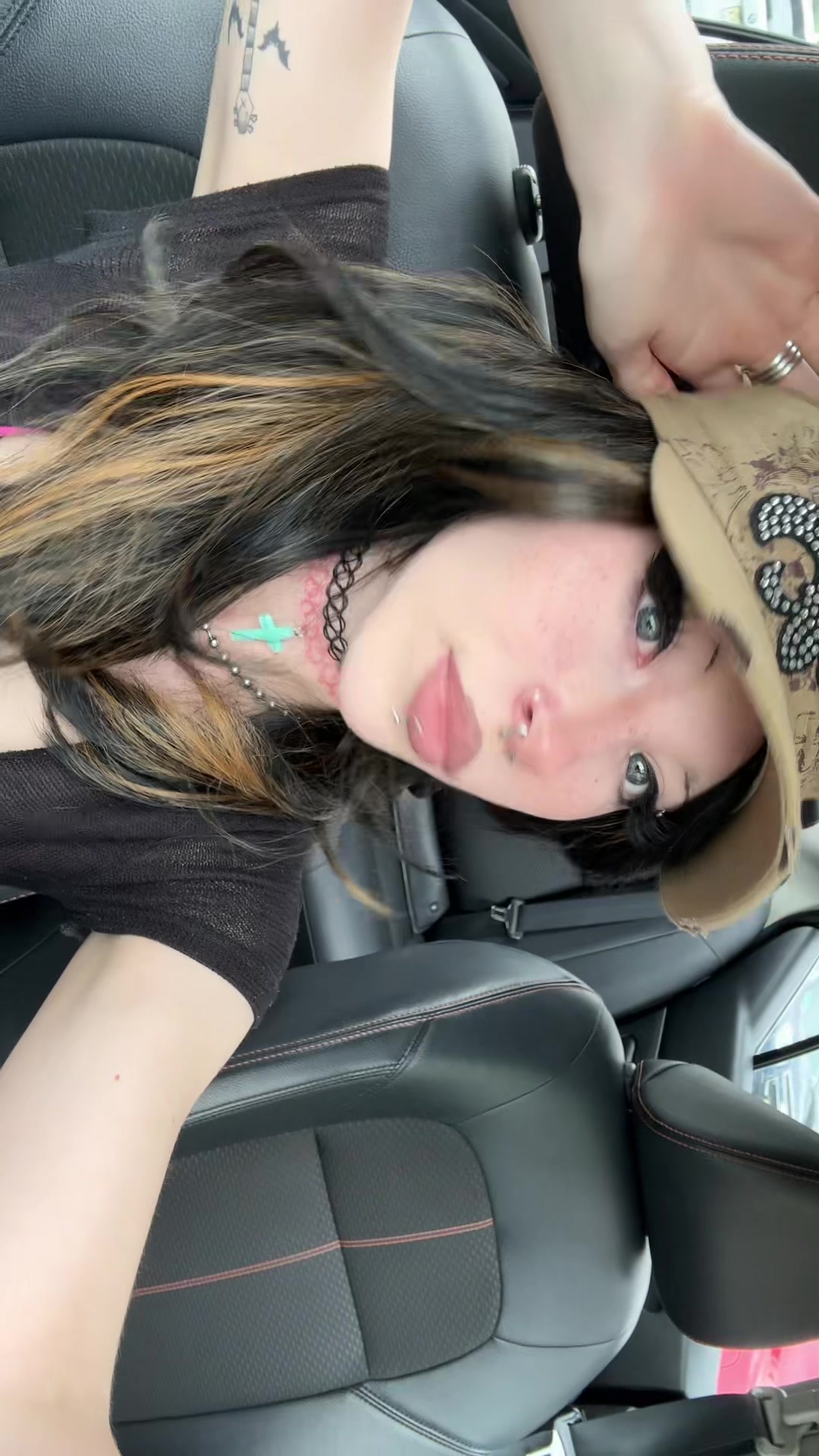 @Vic🗝️🎼☮️⚜️