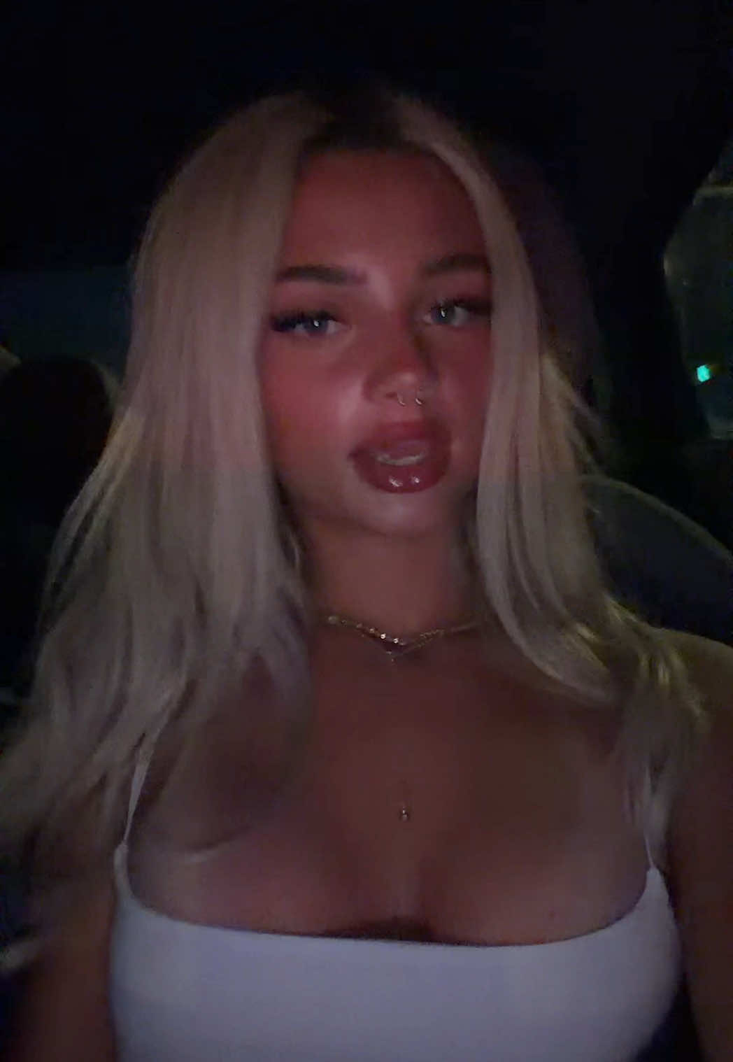 @julessss