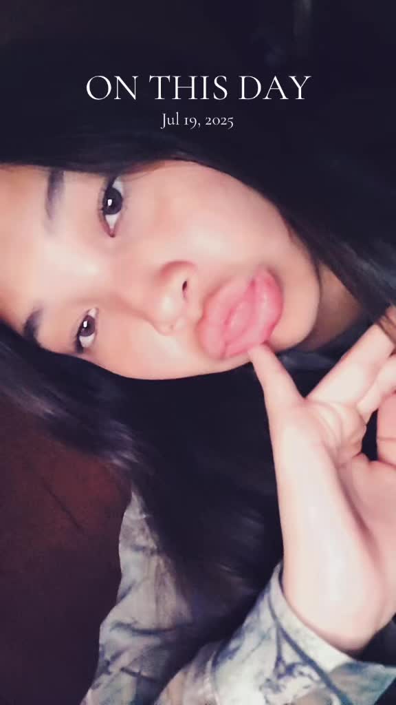 @𝕬𝖛𝖆😙