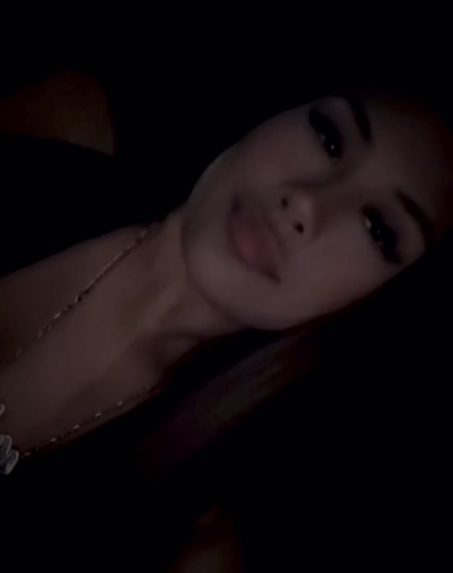 @😚😚😚