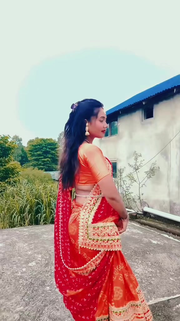 @lovely Anisha 44