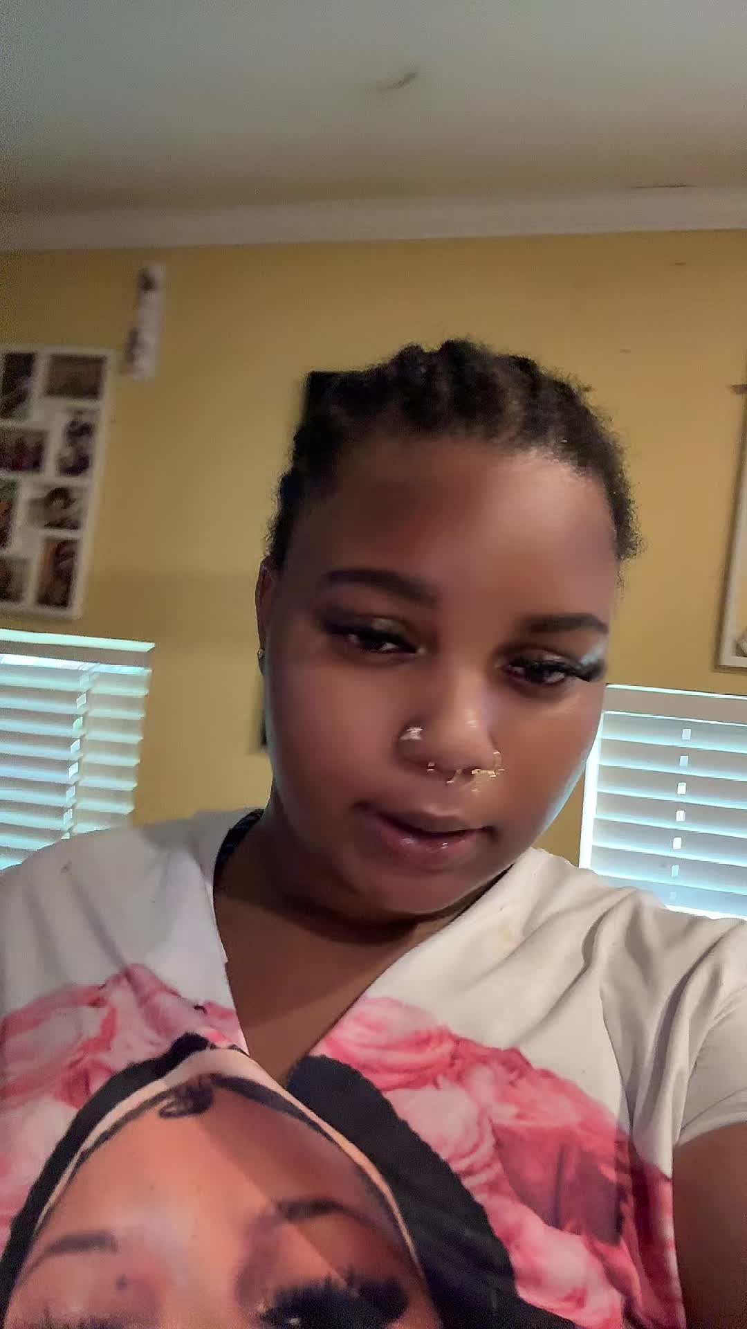 @Muffin👩🏽&zwj;❤️&zwj;💋&zwj;👩🏾🌈