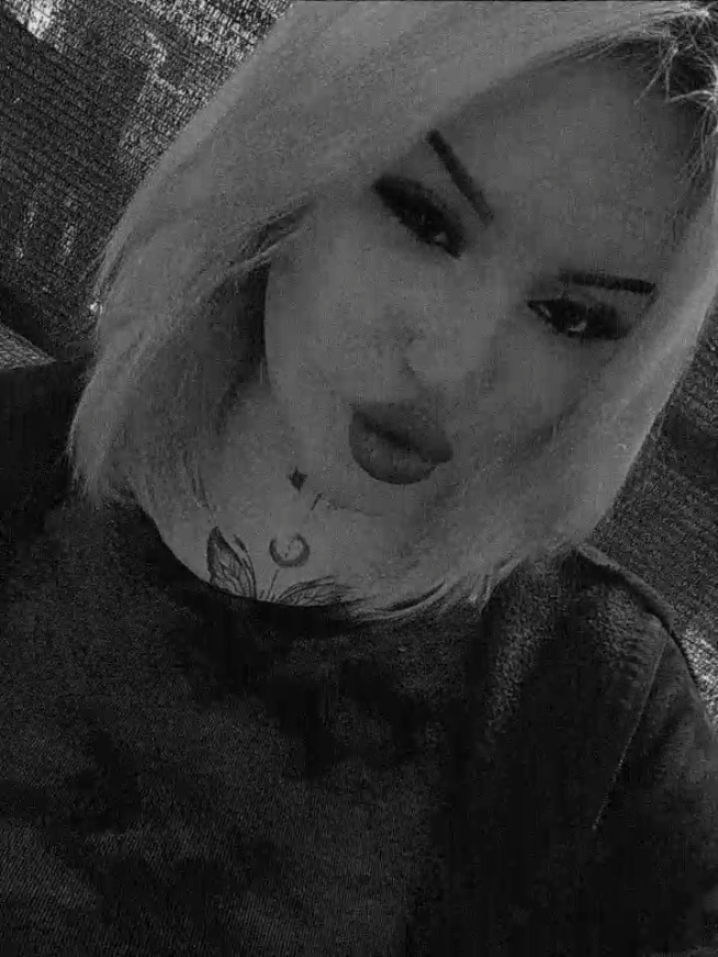 @Милая 🖤