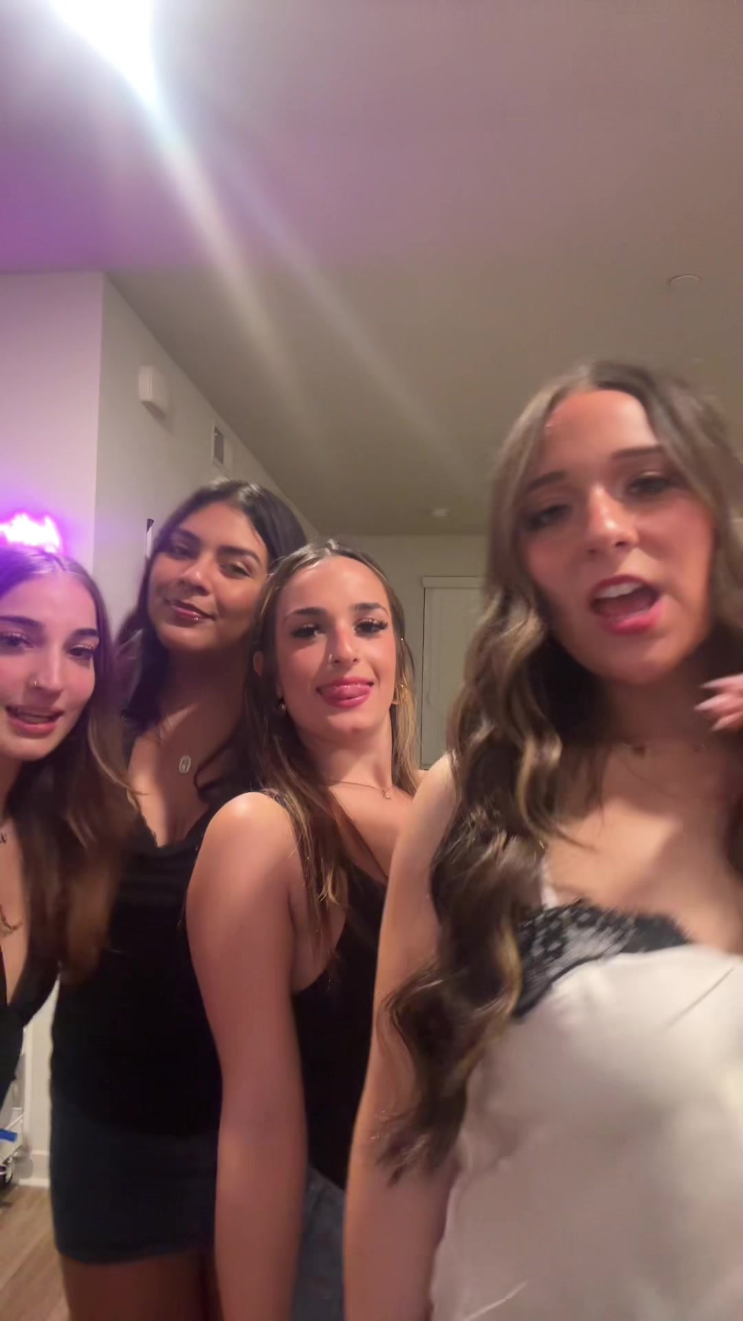 @victoria