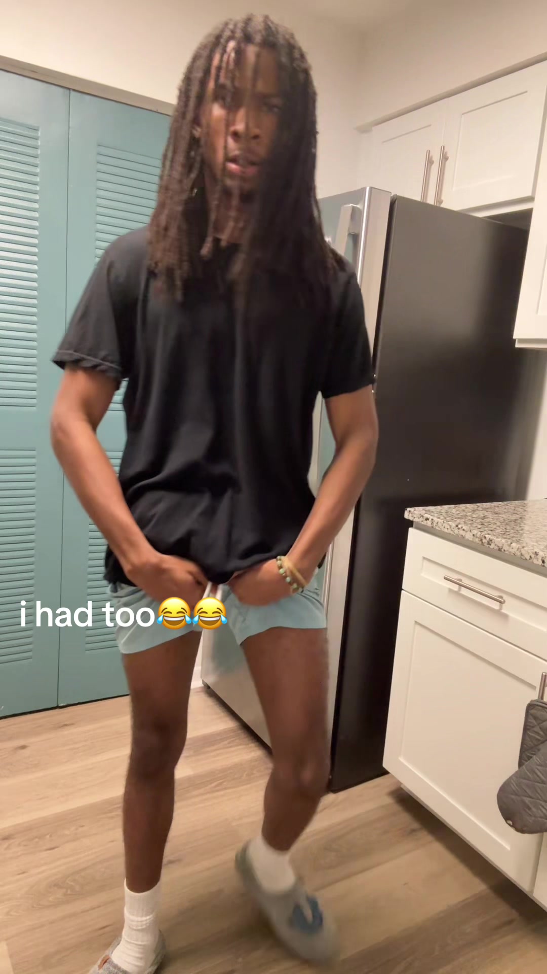 @Twitch: @Raxkkkz