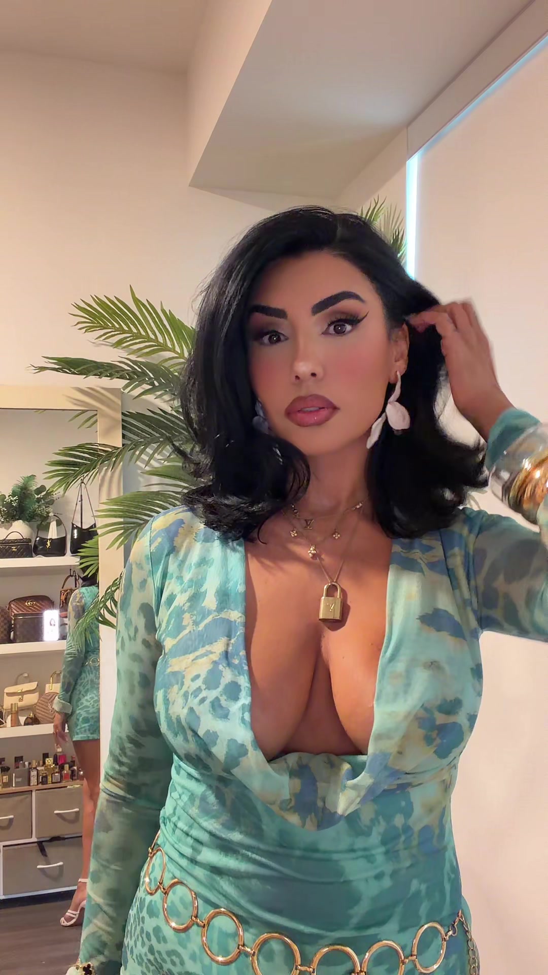 @zarazaherr