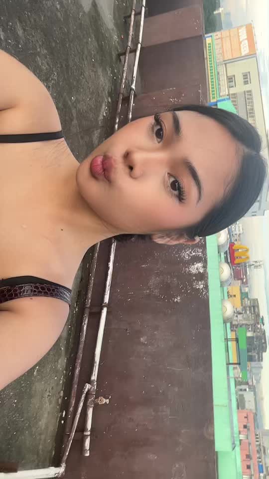 @Laleyy
