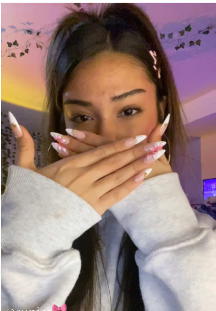 @lily
