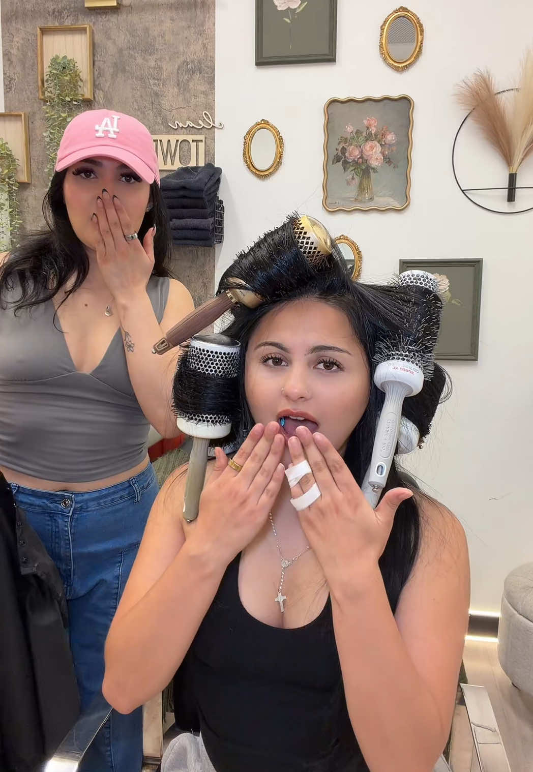 @Kas | Denver Hairstylist