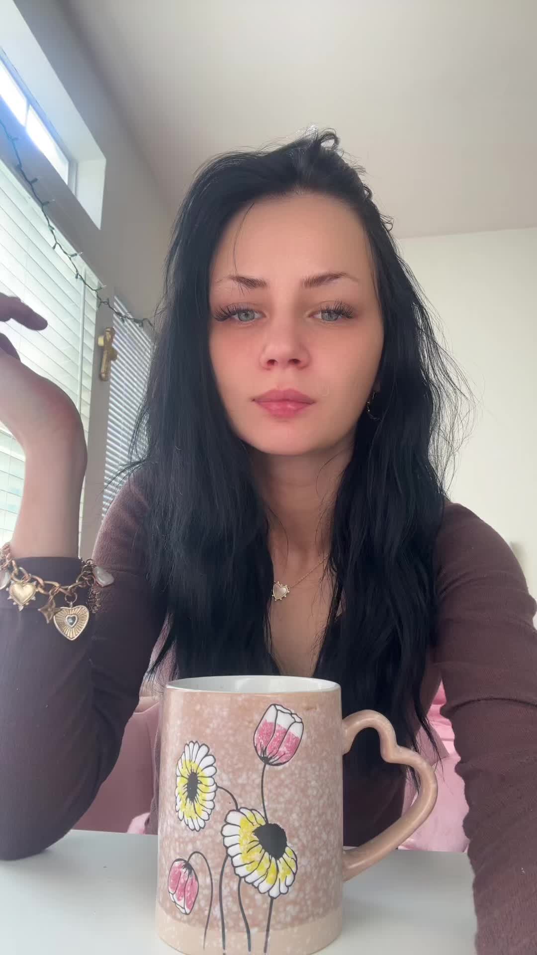 @mom