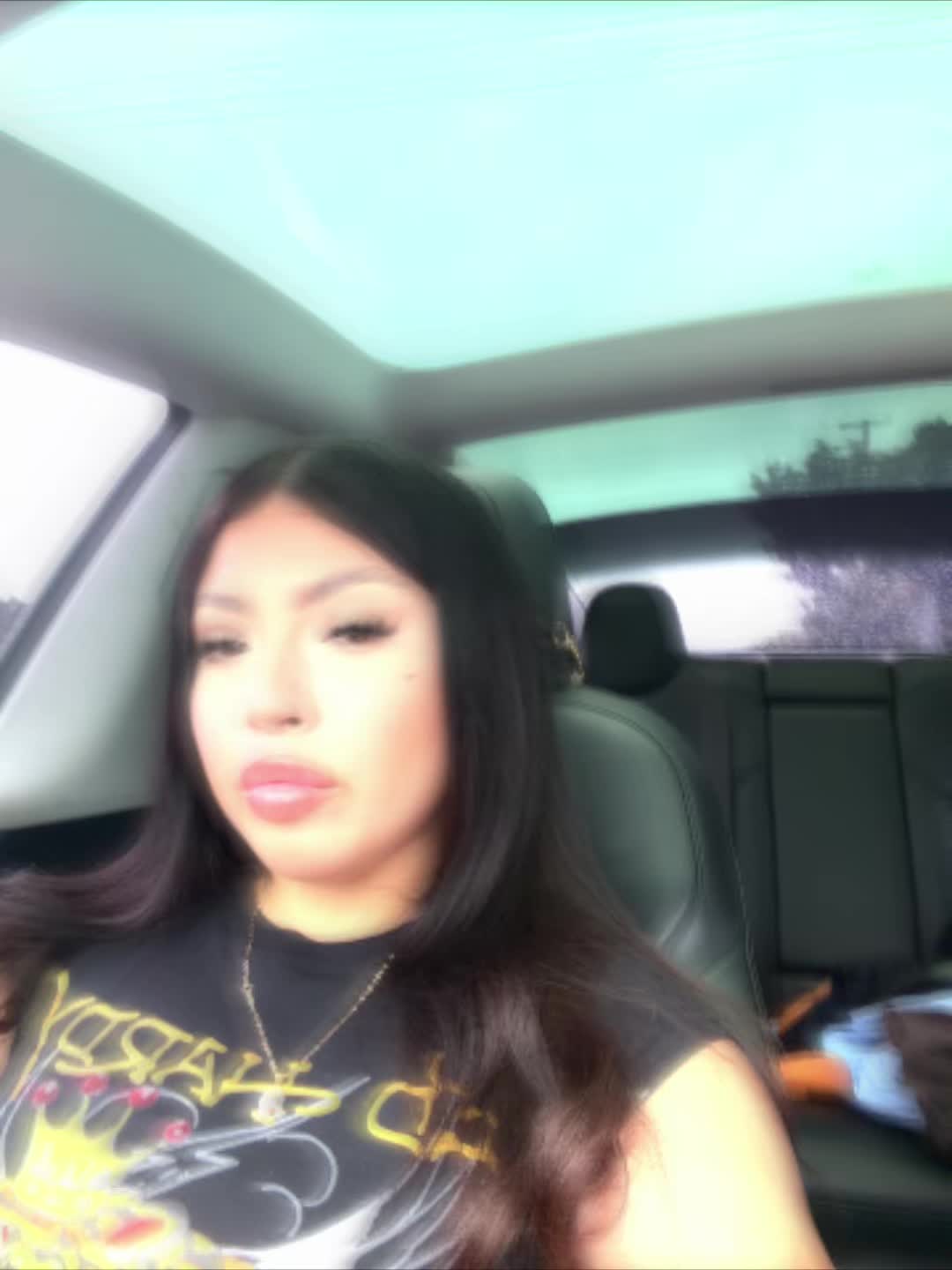 @b🍒