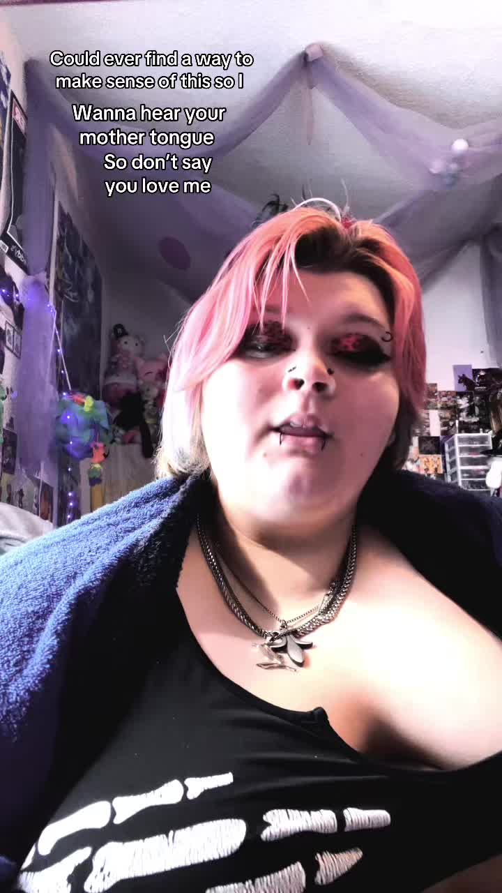 @Candi_Coat3d_B33tl3_Gutzz