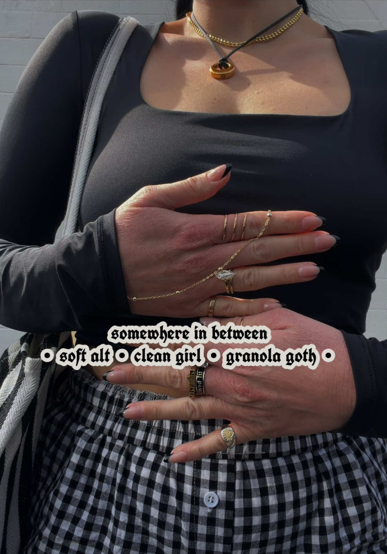 @𝖇𝖚𝖌 🕸️ 🖤