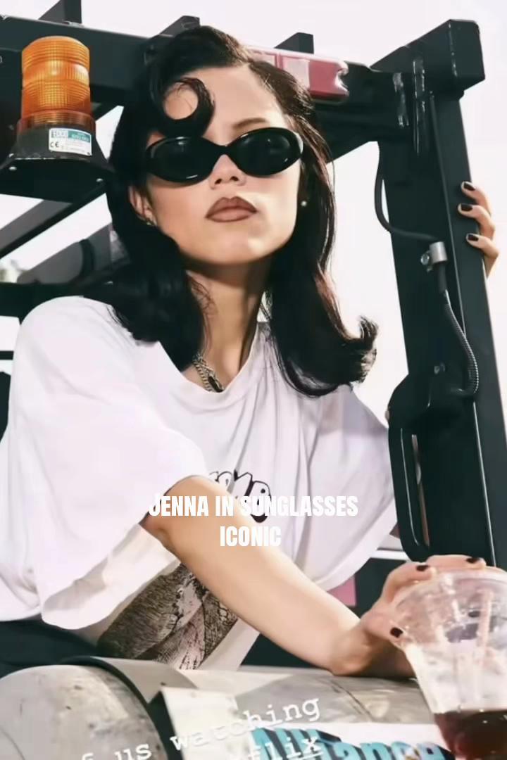 @Jenna Ortega Fan🥝🥑🎧