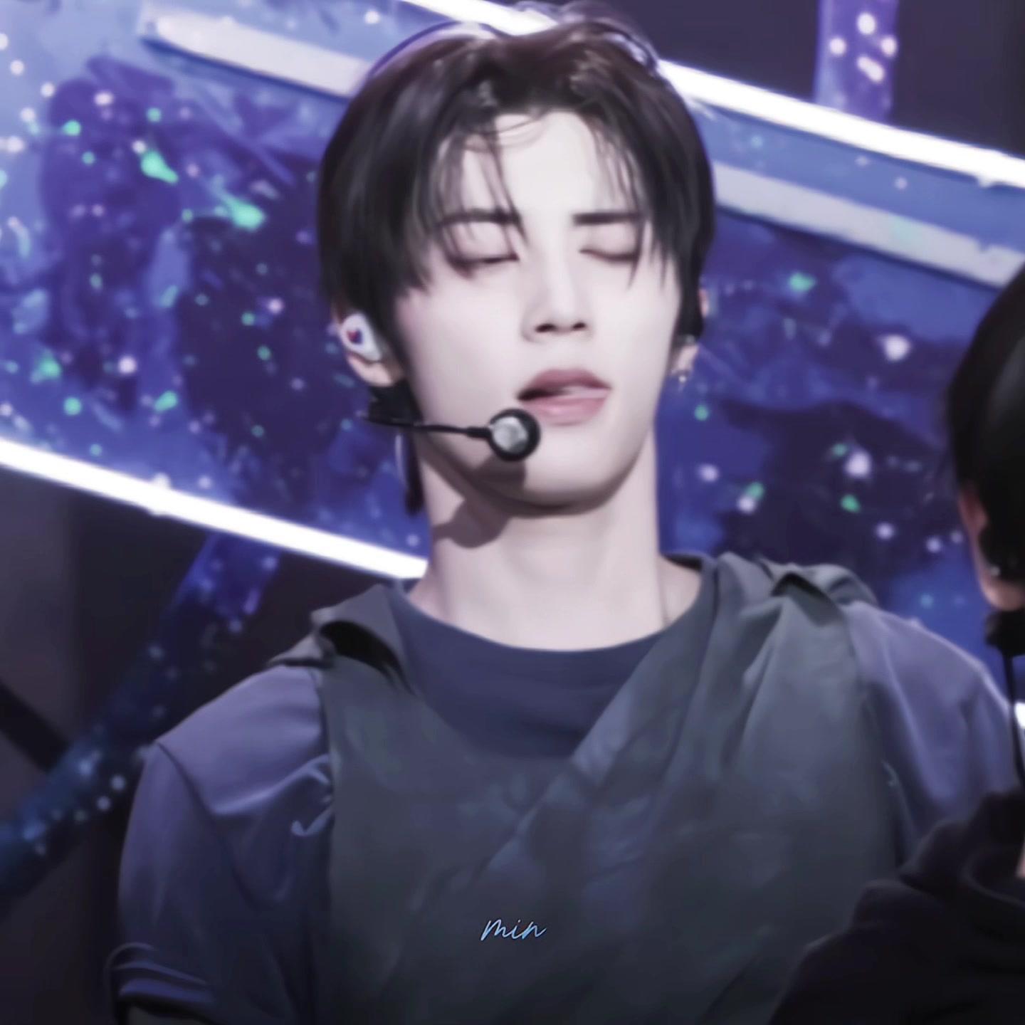 @min 🐝☘️