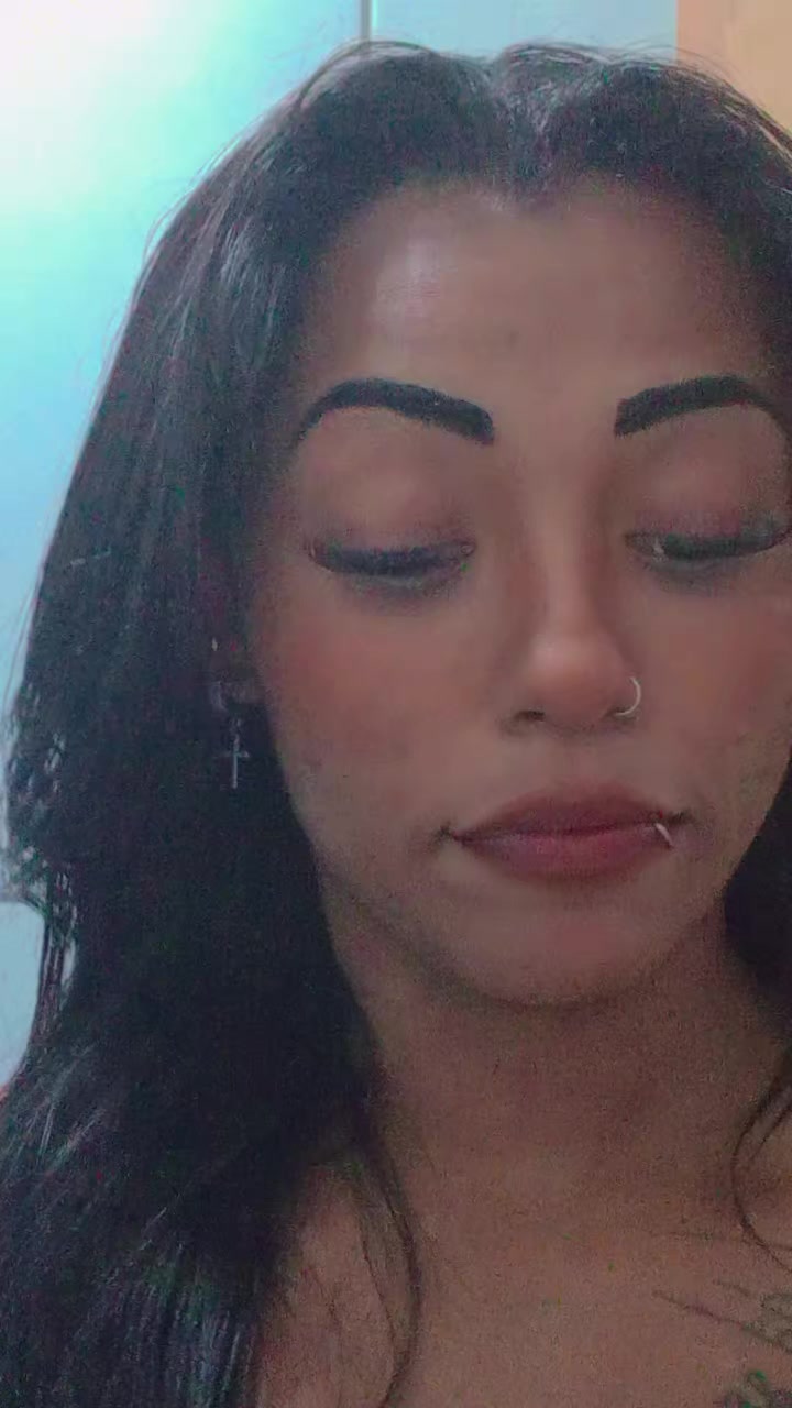 @taynasoares💜