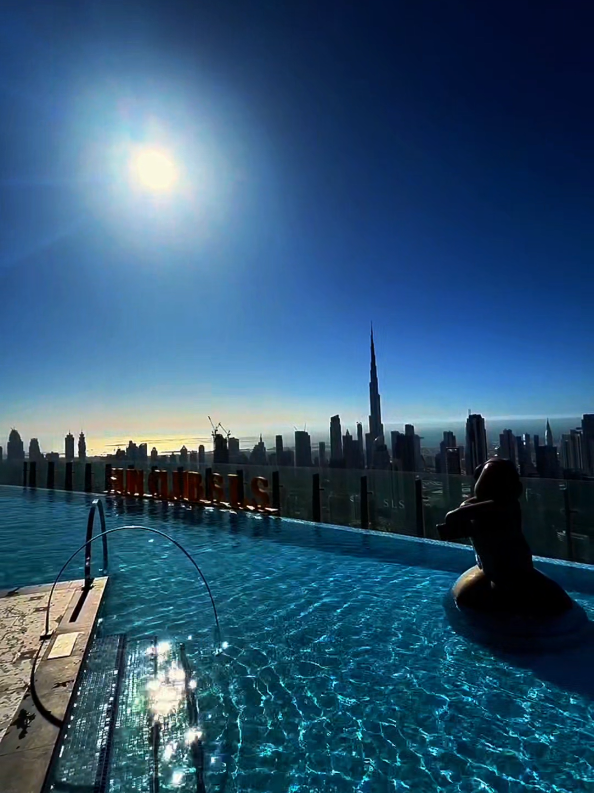 @dubai