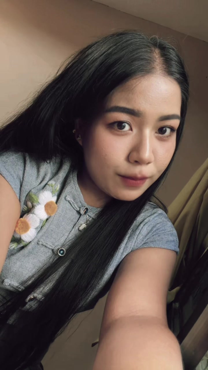 @khin zu paing