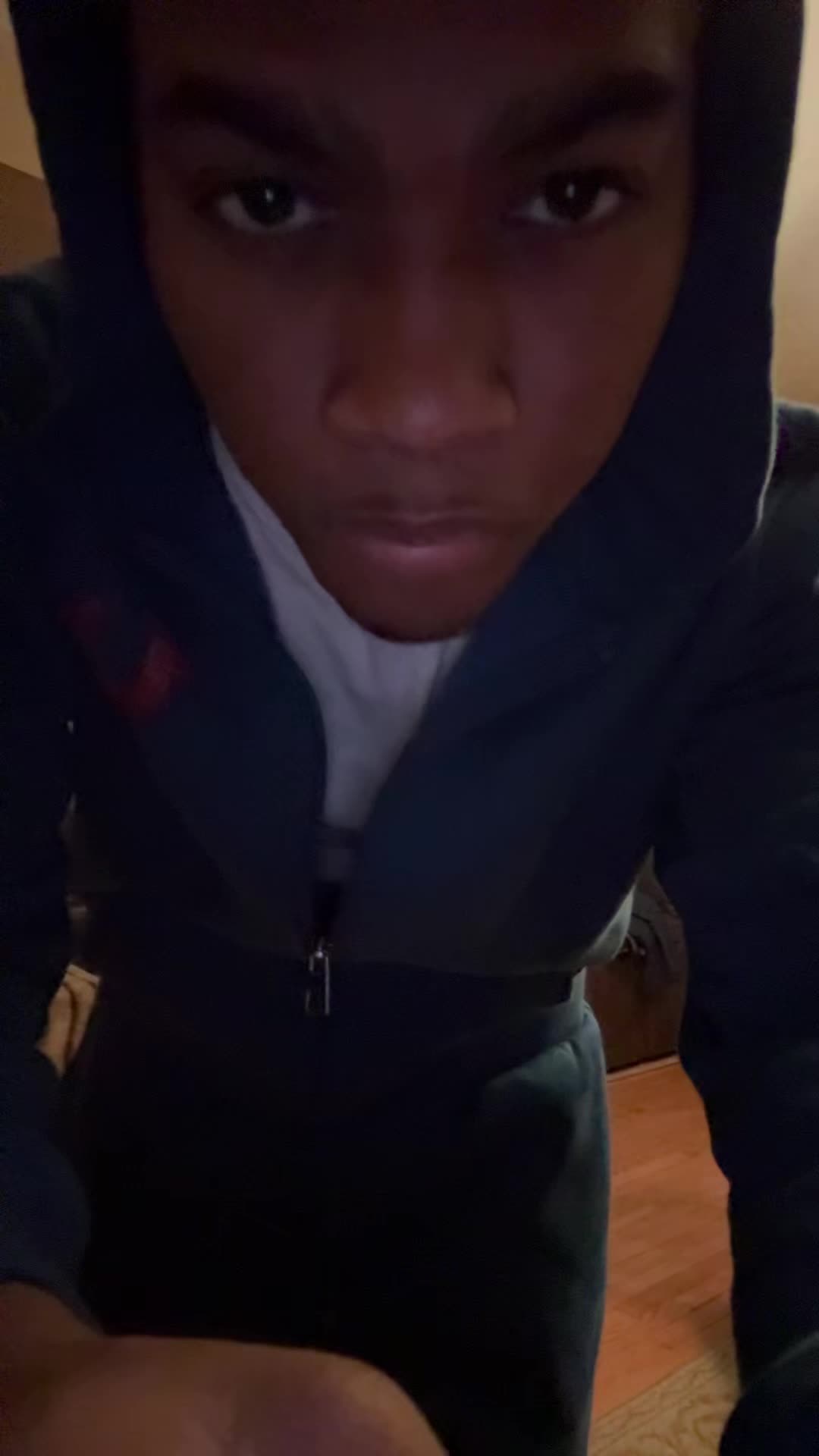 @Moneyydontsleep