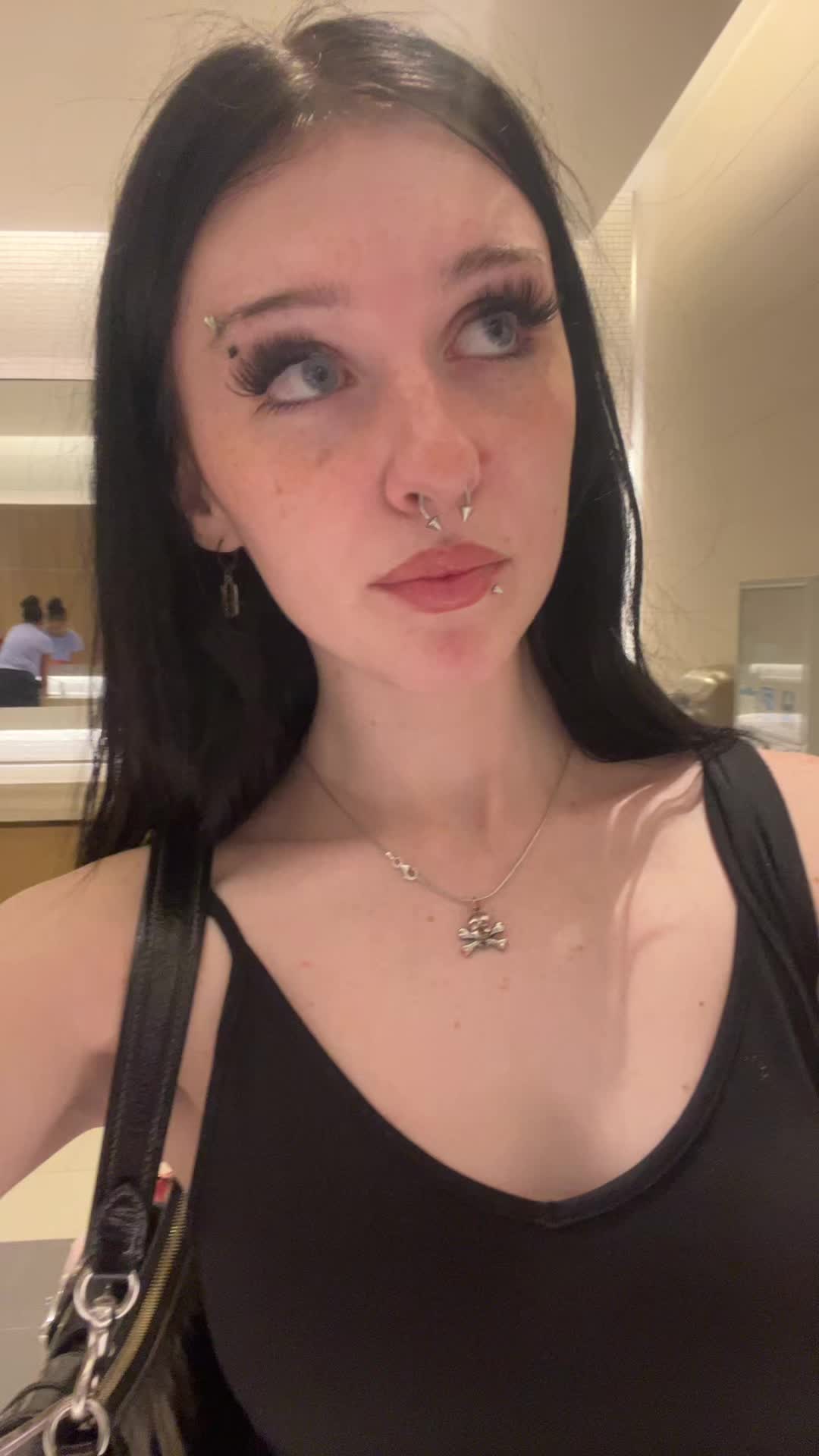 @ladyy