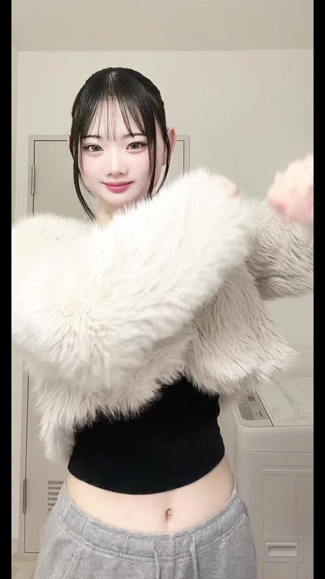 @(^^)
