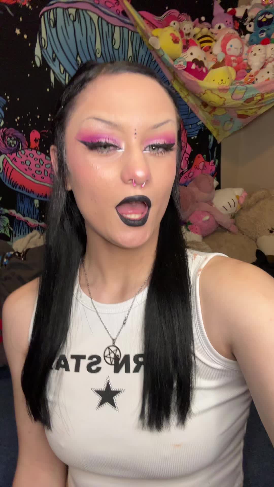 @🕷️𝔪𝔢𝔪𝔬𝔯𝔶 𝔟𝔢𝔩𝔩𝔢🕷️