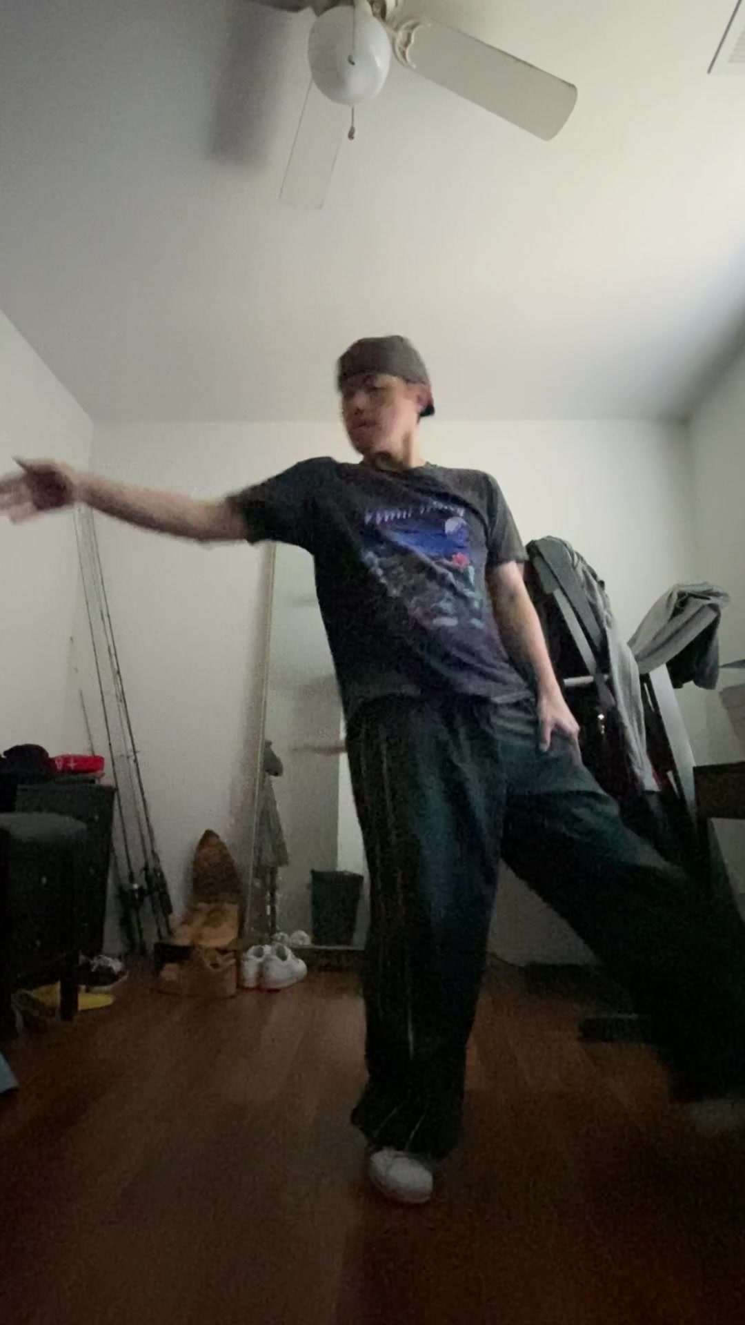 @isaacsaesee