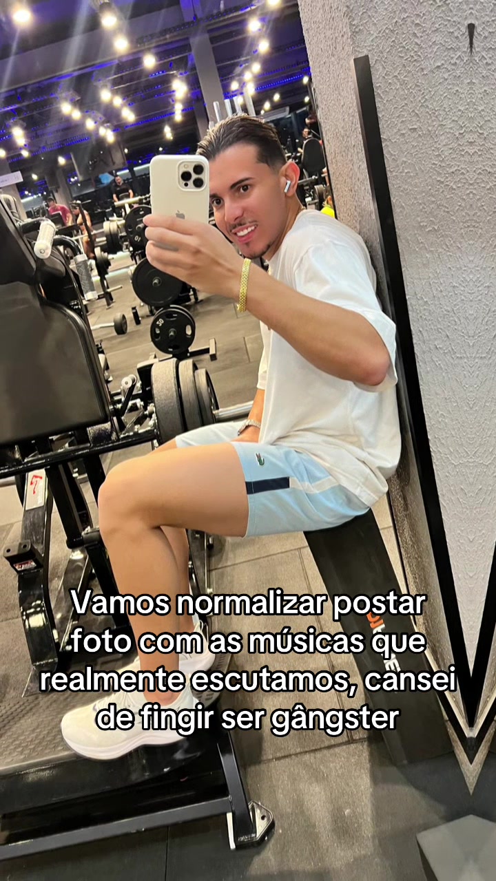 @Demmouraa