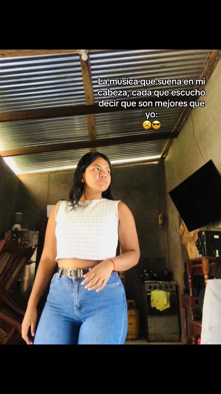 @gabyvasquez1086
