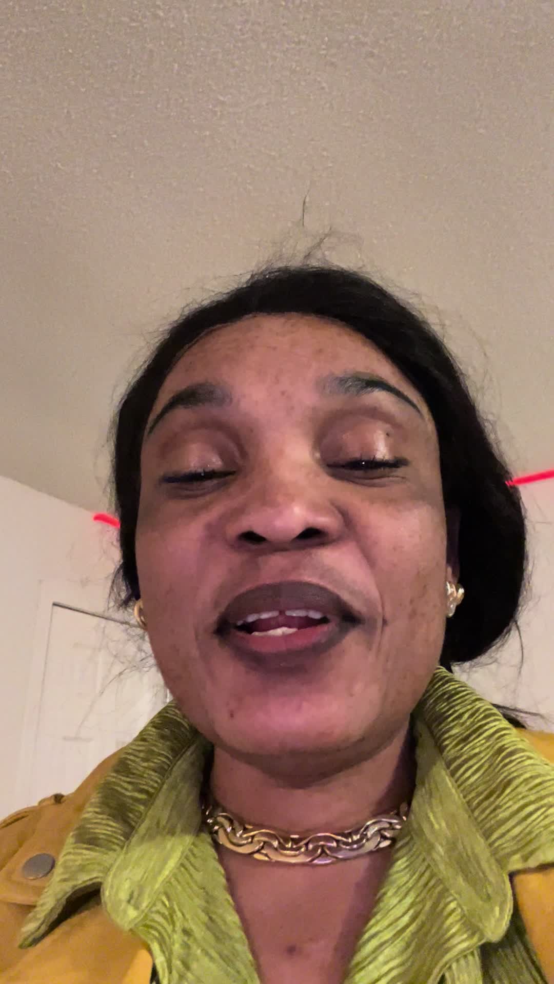 @Veronique