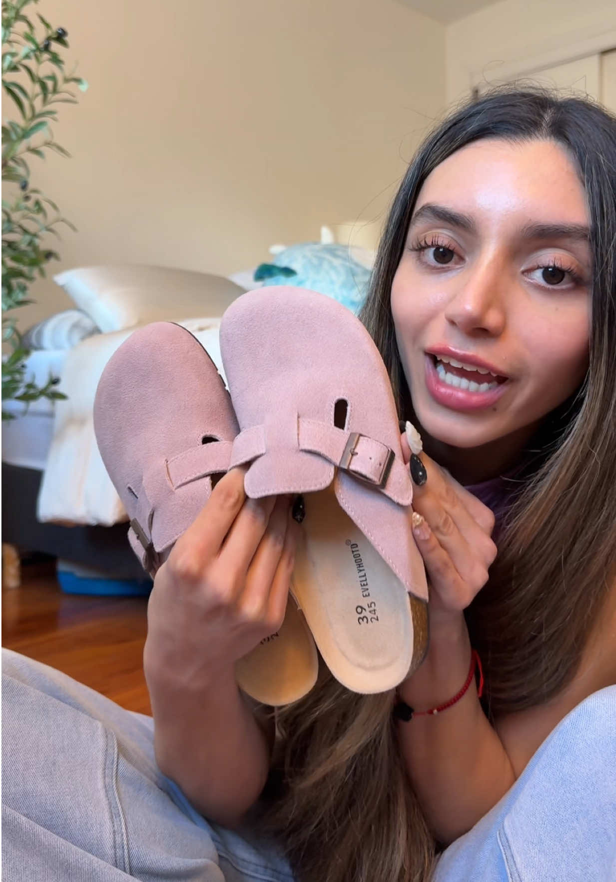 @Bella