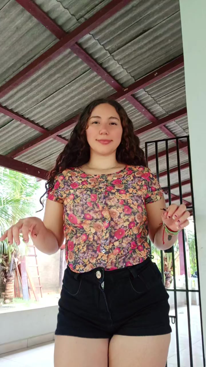 @Annycollares🦋