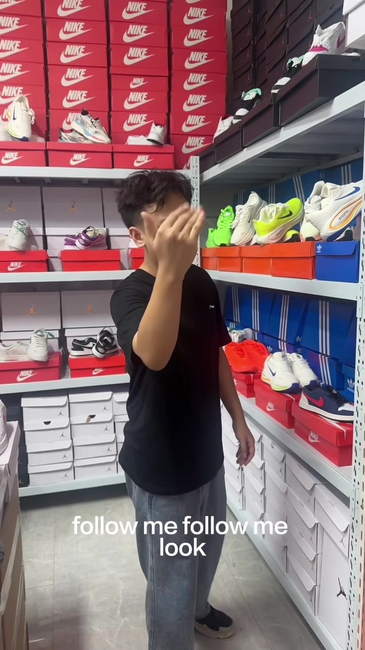 @Shoe wholesale