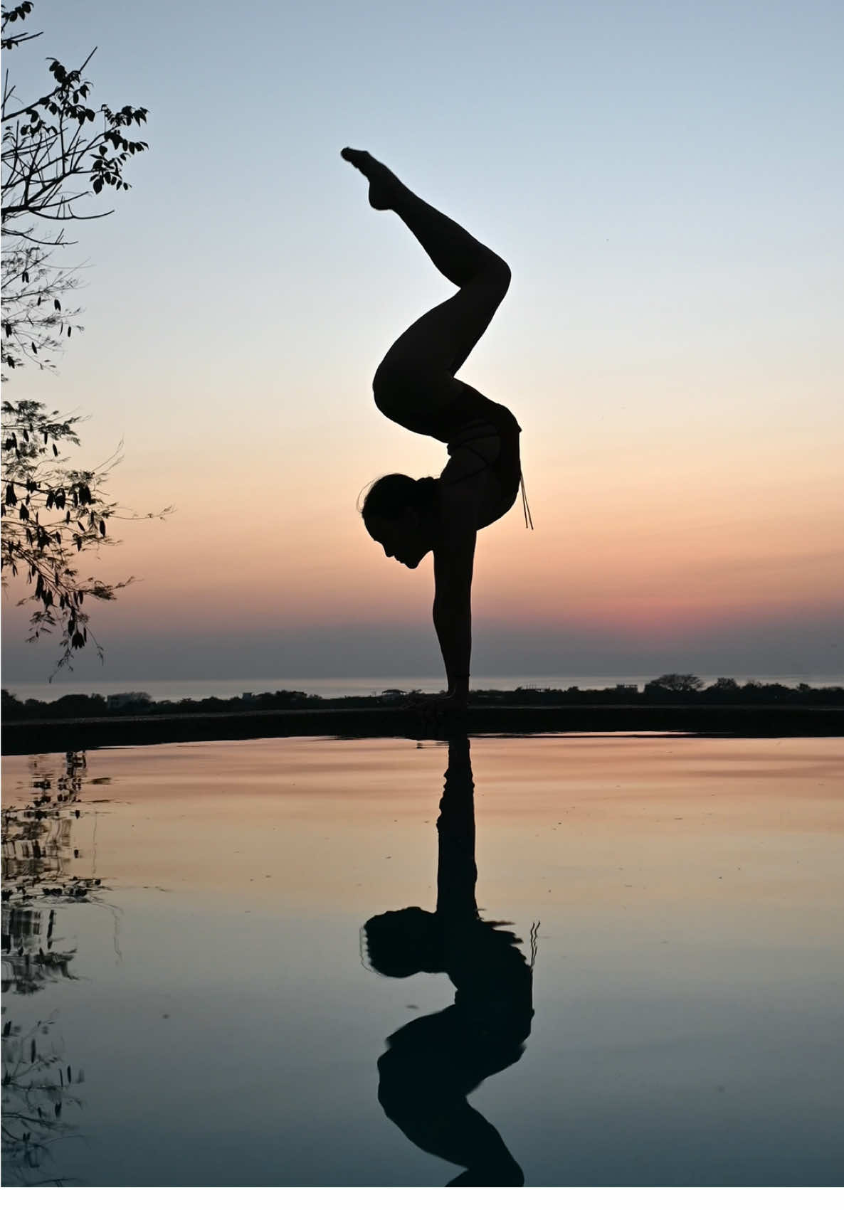 @urnaa.contortionist