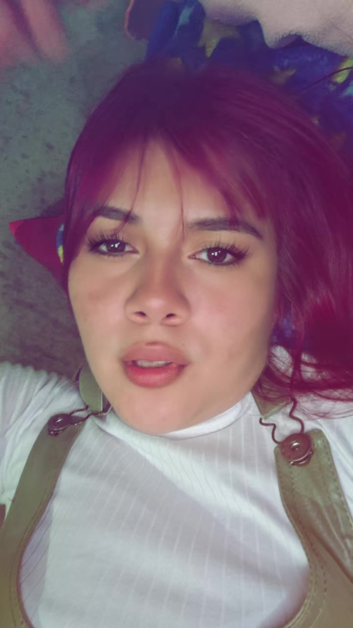 @Melani alvarado 🍒🎀