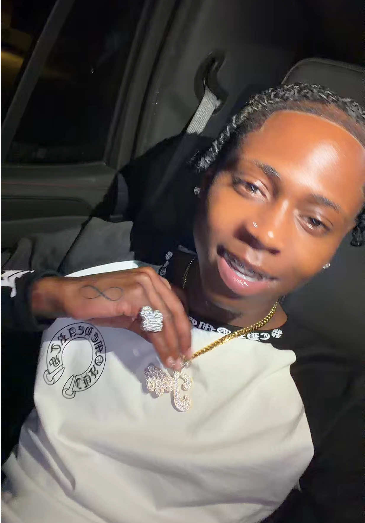 @Jayy