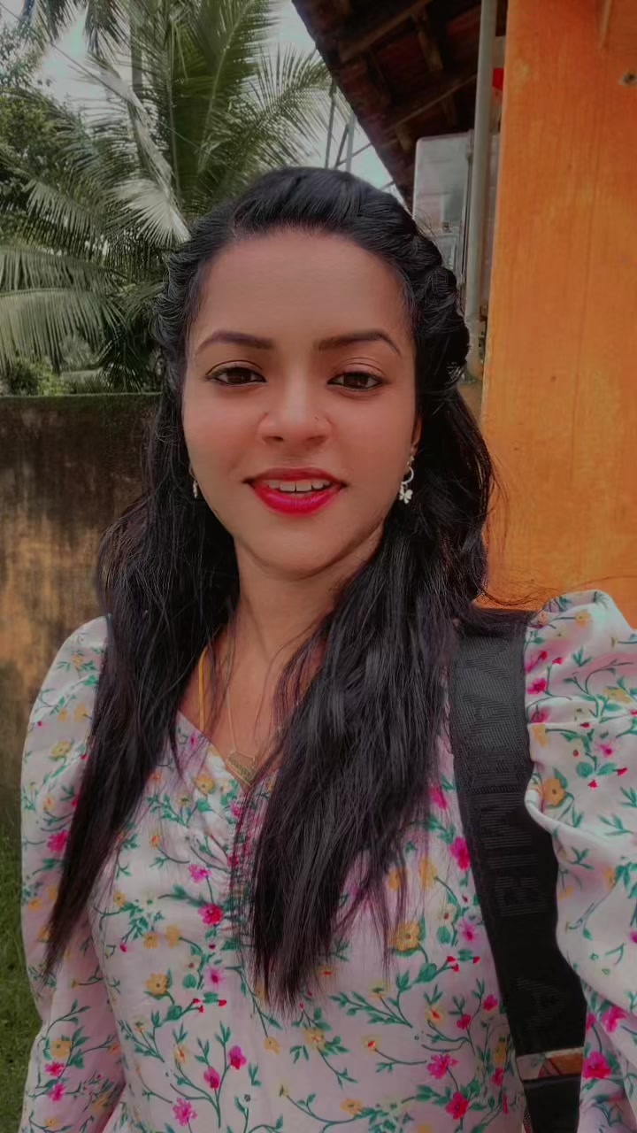 @_janani_