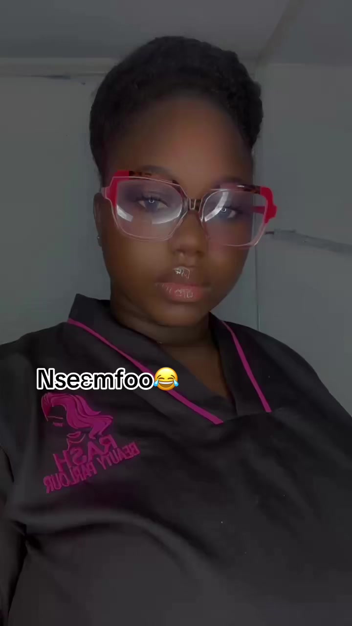 @Akosuah Gifty🍓🍓
