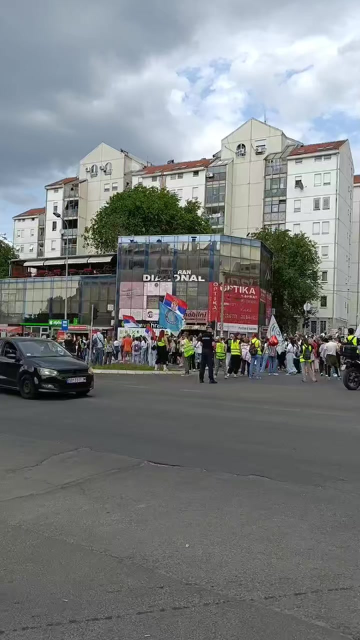@vi