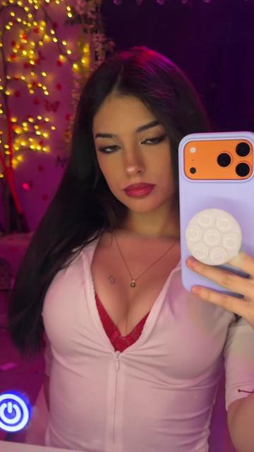 @secret_selenasteele