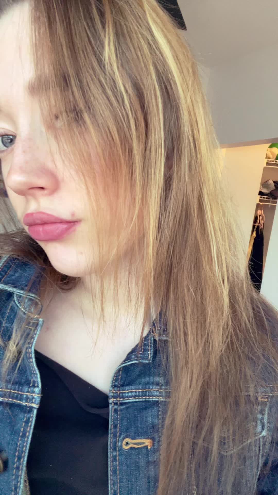 @🍍