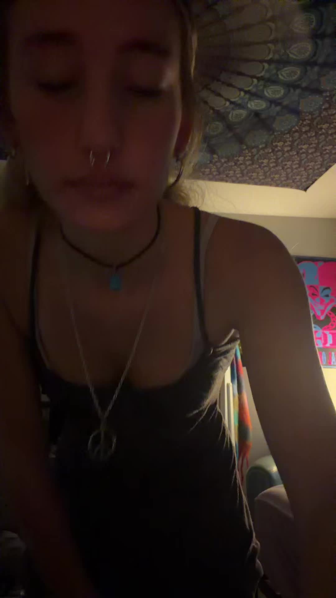 @Sammi☮︎