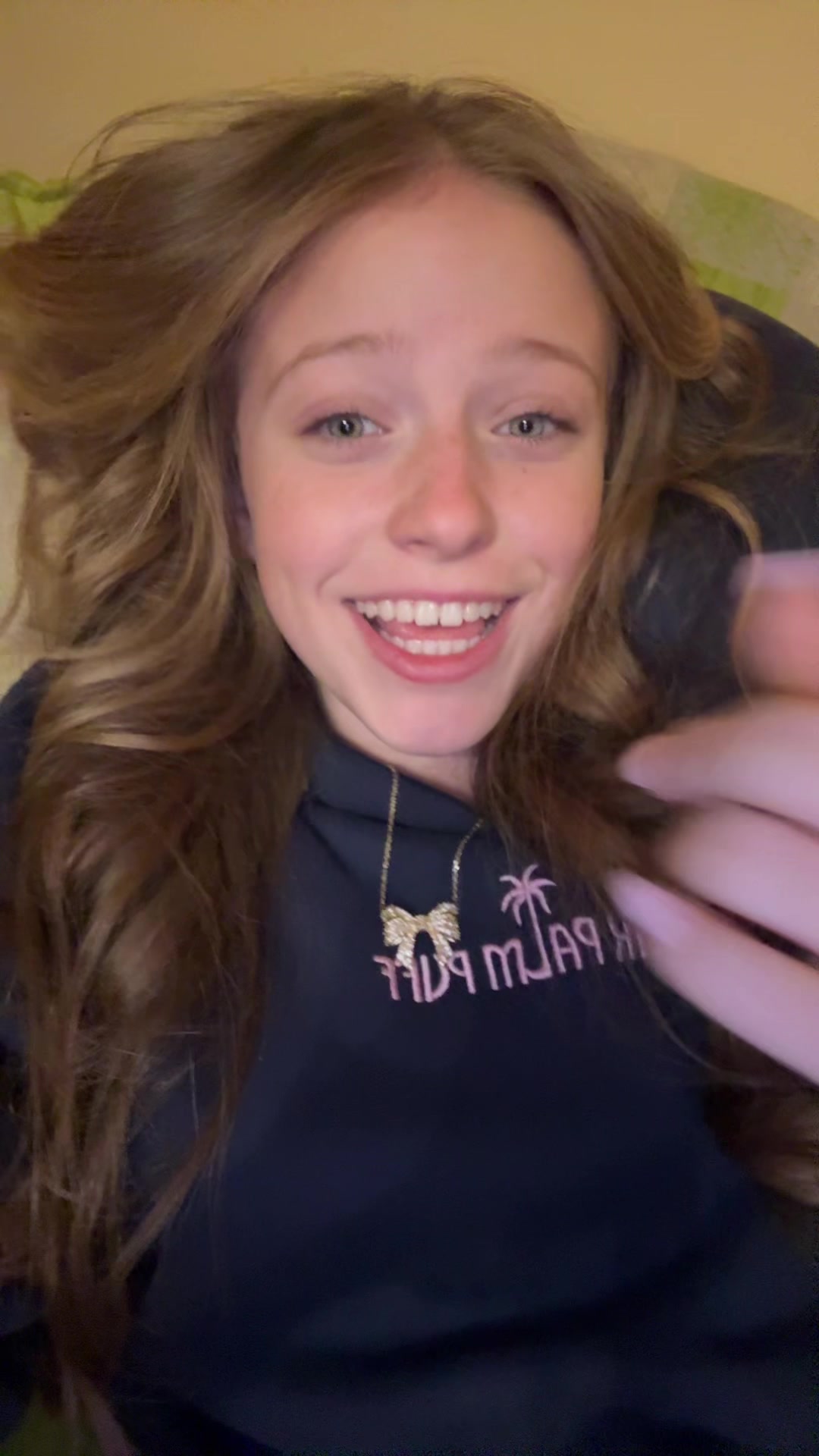 @zoemordas
