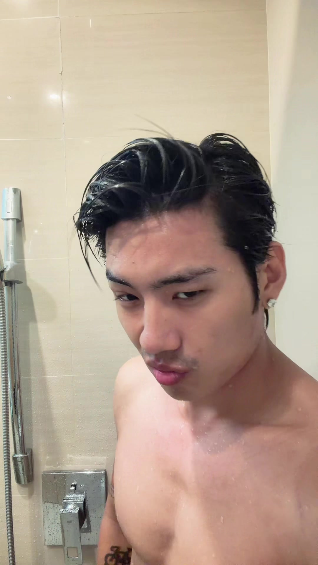 @Tayza Lin Young