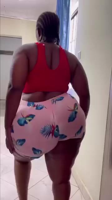 @AFROSEXXY