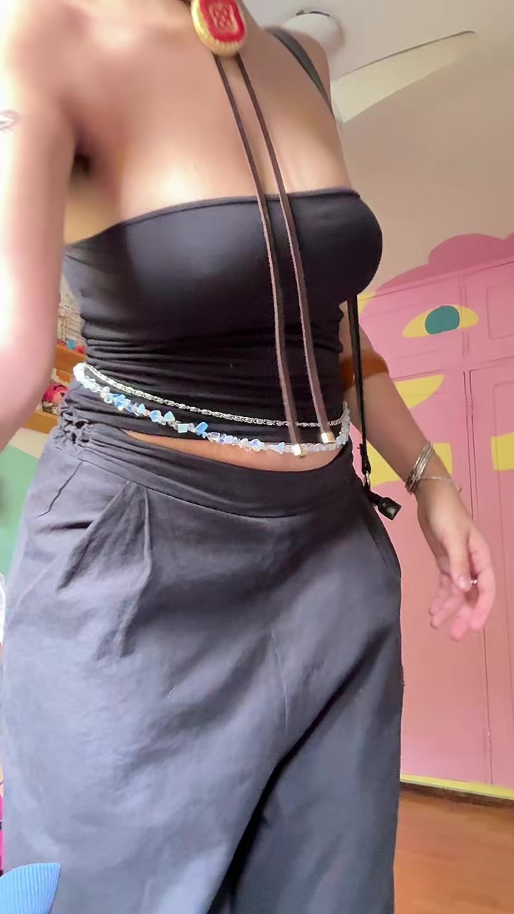 @flora 🗝️ (ele/dele)