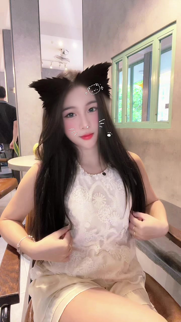 @Phượng thích ngắm mây