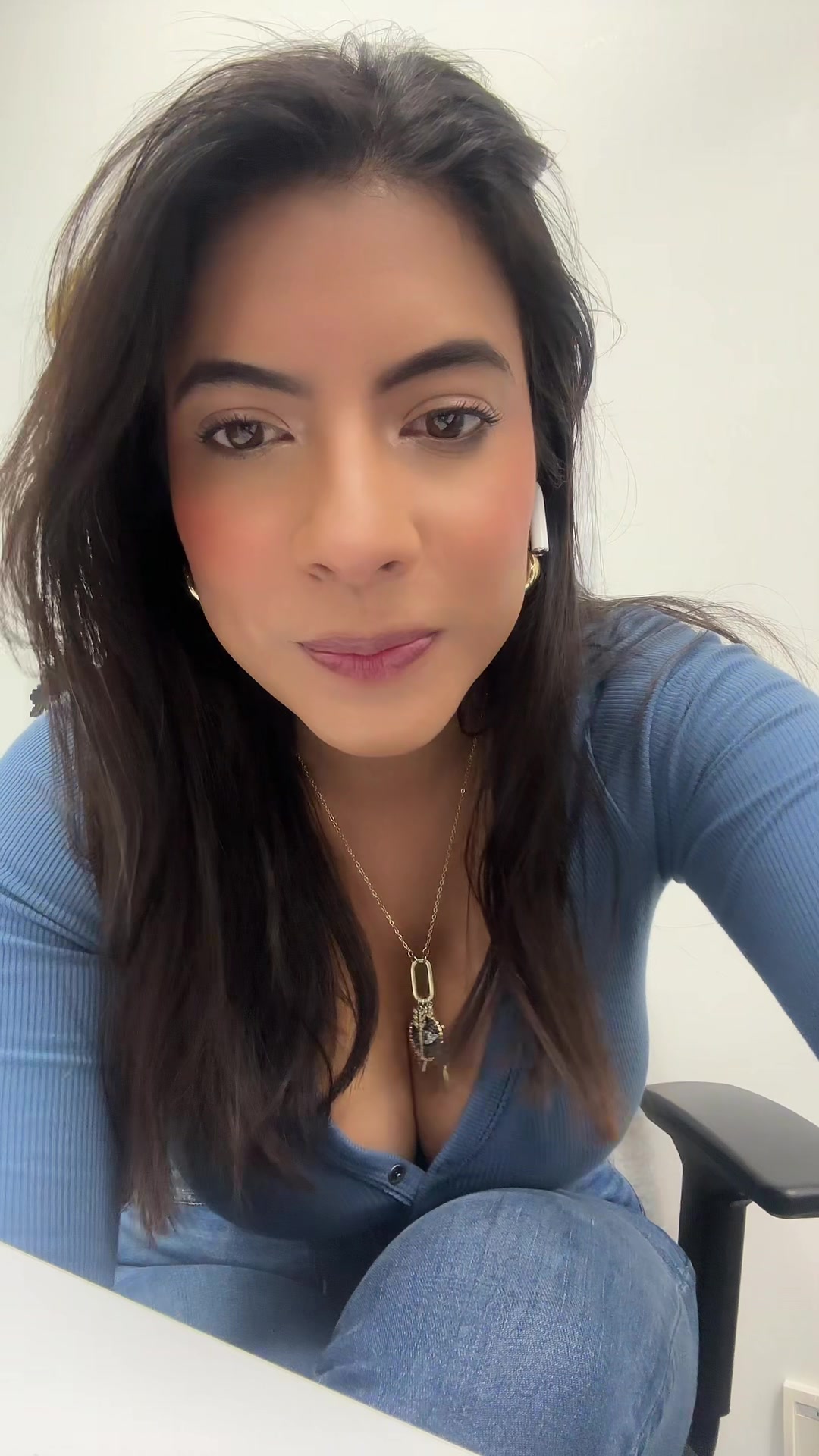 @Eluzmar Alviarez