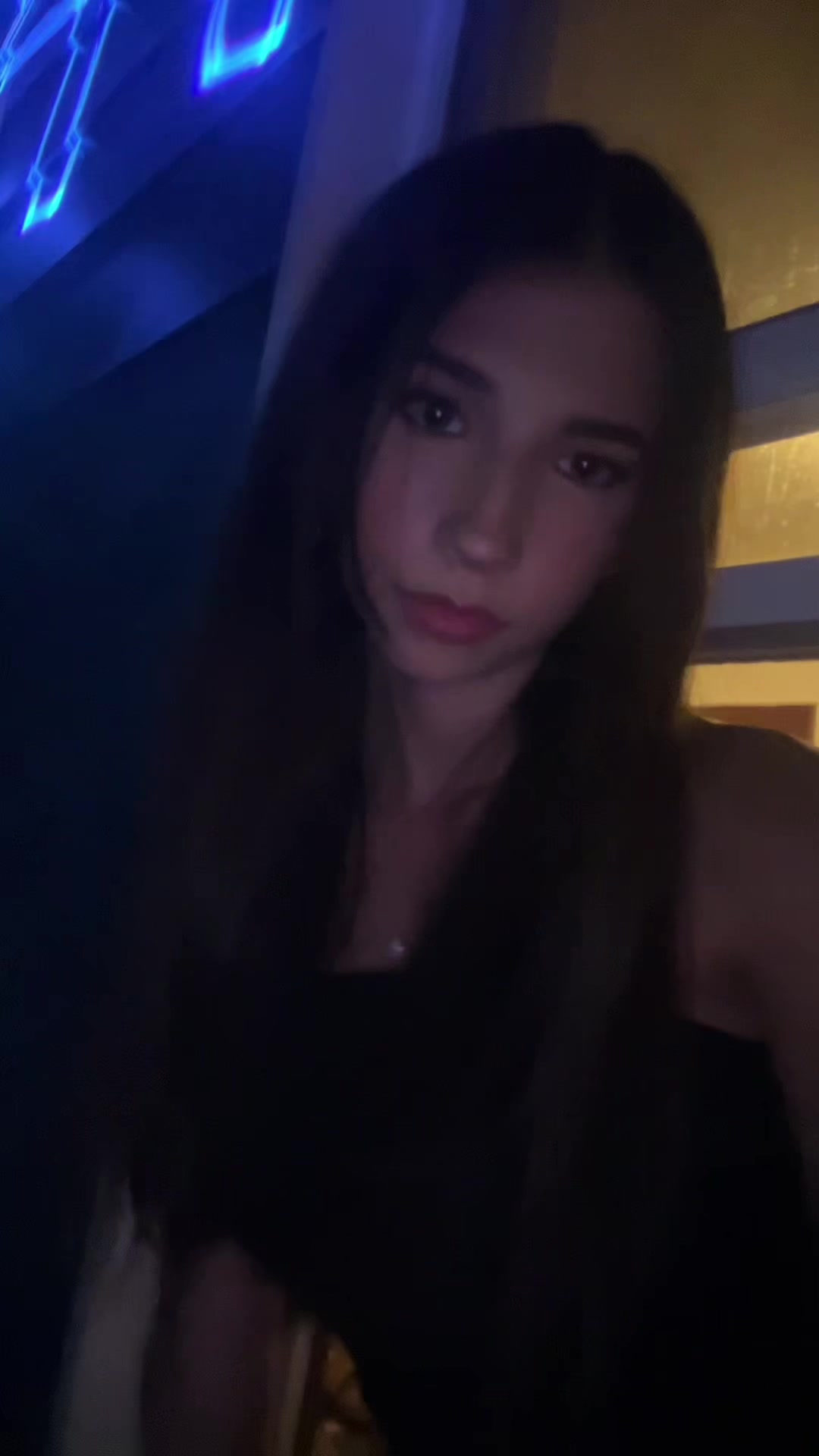 @𝐸𝑚❤︎