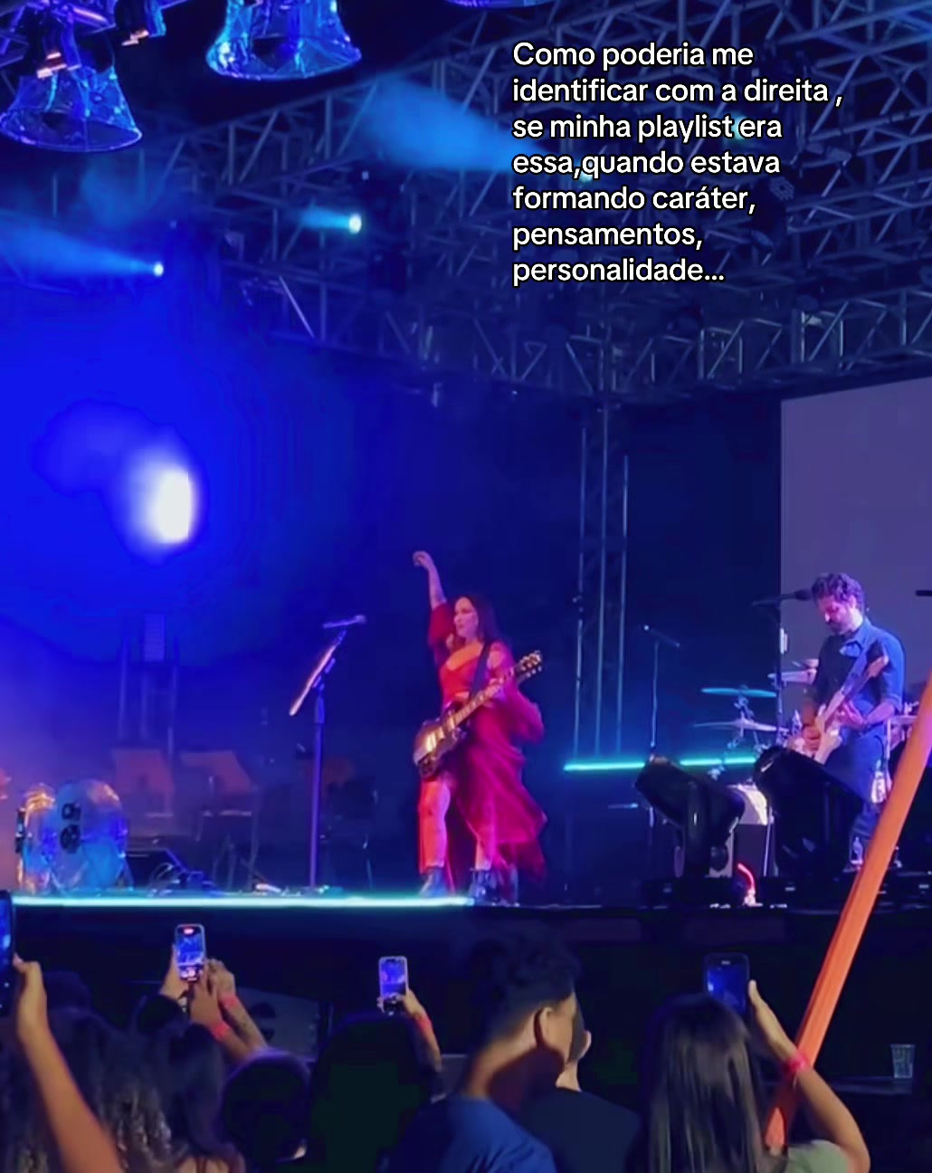 @⚡️La&iacute;s Spessoto⚡️